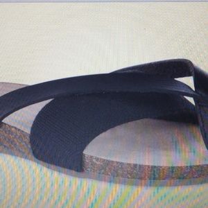 Steve Madden - New York Shaleen Thong Sandals